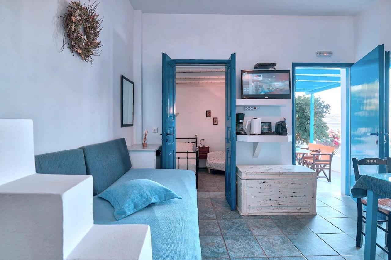 Blue Dolphin Antiparos Villas And Suites Agios Georgios  Exterior foto