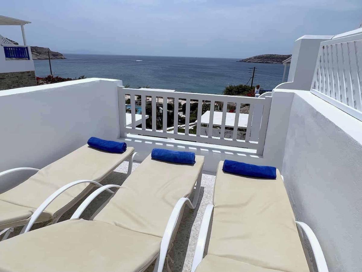 Blue Dolphin Antiparos Villas And Suites Agios Georgios  Exterior foto