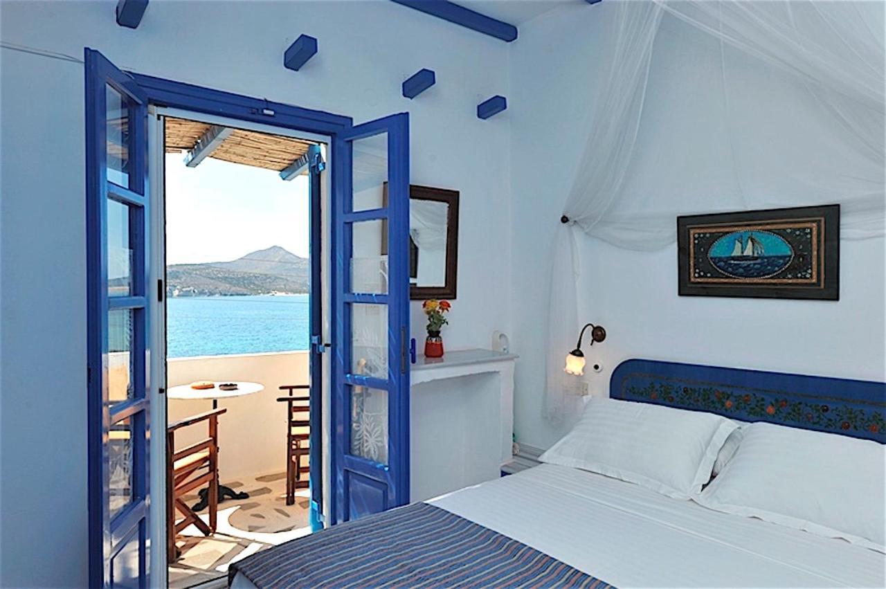 Blue Dolphin Antiparos Villas And Suites Agios Georgios  Exterior foto