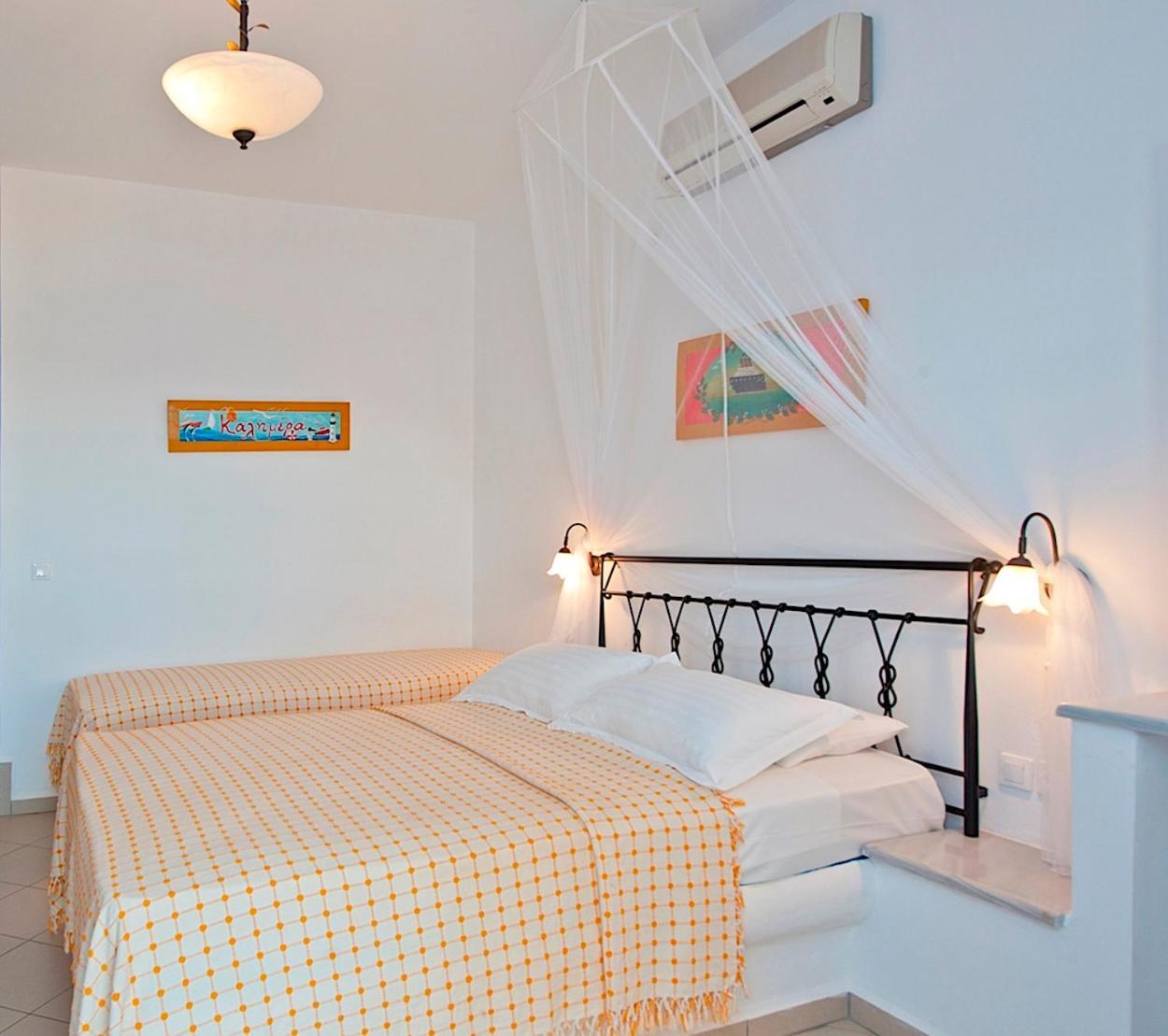 Blue Dolphin Antiparos Villas And Suites Agios Georgios  Exterior foto